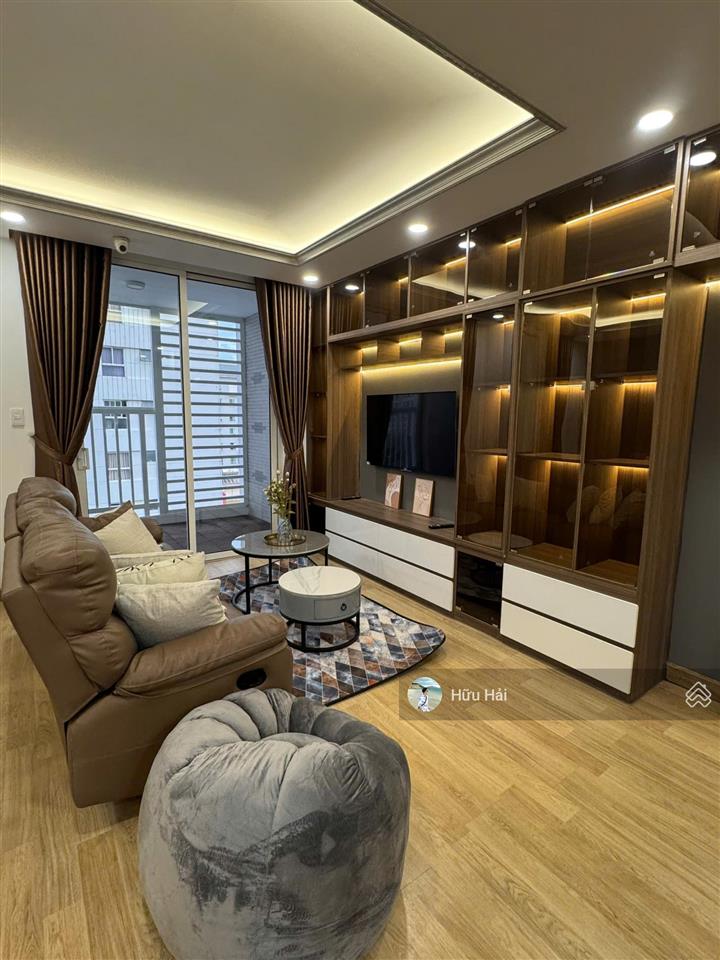 Nhà mới 100% bán 3pn có sổ hồng tại orchard garden 97m2, giá 9 tỷ thương lượng, tầng cao view đẹp