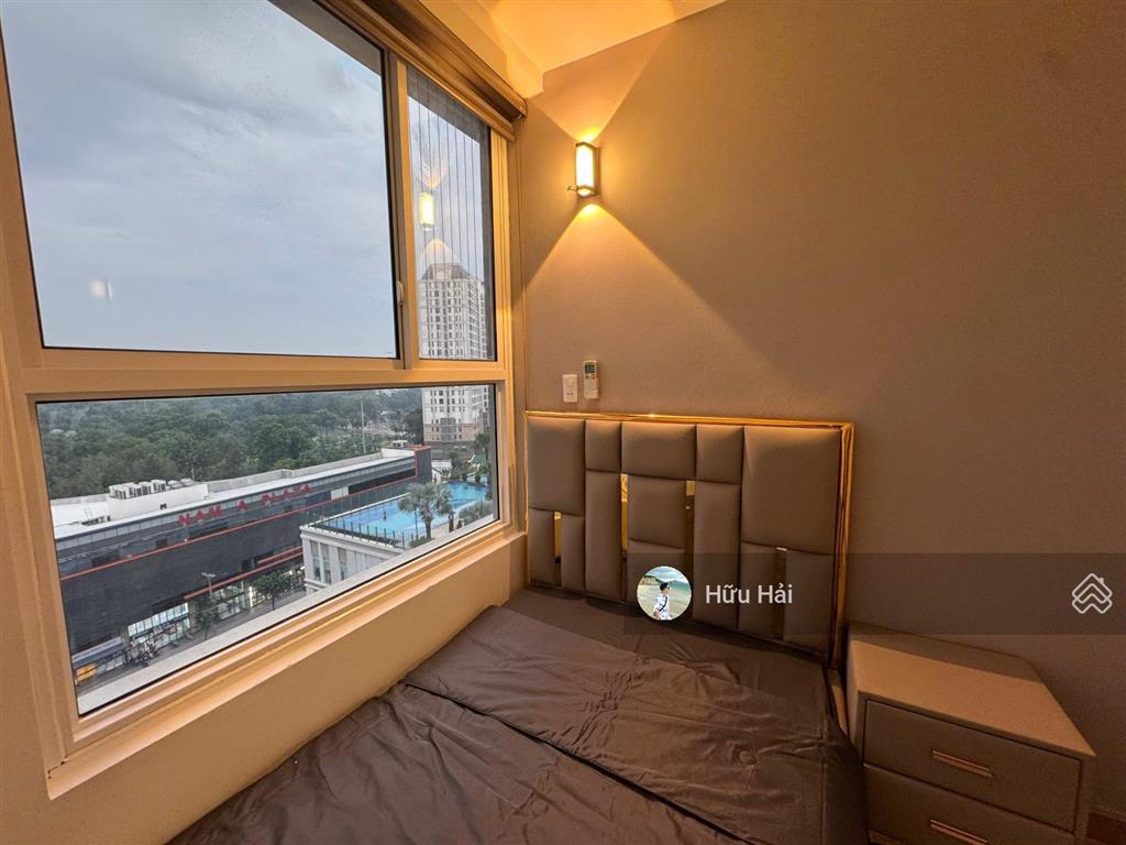 Nhà mới 100% bán 3pn có sổ hồng tại orchard garden 97m2, giá 9 tỷ thương lượng, tầng cao view đẹp