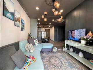 Cho thuê nhanh 2pn giá chỉ 15 triệu tại the botanica, full nội thất, view đông hướng lanmark 81