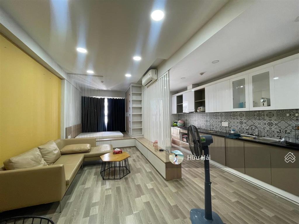 Giá siêu tốt, bán 1pn 53m2 giá chỉ 3.85 tỷ tại the botanica, tầng cao, nhà đẹp.  0984 686 *** hải