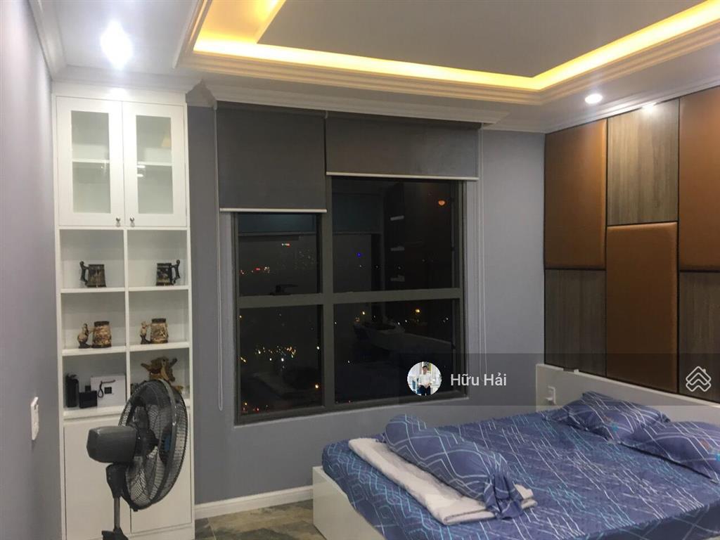 Giá tốt nhất khu  bán 3pn 102m2 giá chỉ 9.3 tỷ tại garden gate, có sổ hồng sẵn, view landmark