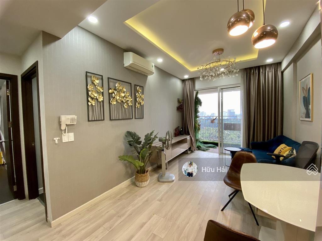 Cho thuê 2pn góc giá chỉ 16 triệu, diện tích 75m2 tại the botanica, tầng cao view đẹp