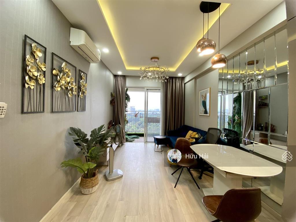 Cho thuê 2pn góc giá chỉ 16 triệu, diện tích 75m2 tại the botanica, tầng cao view đẹp