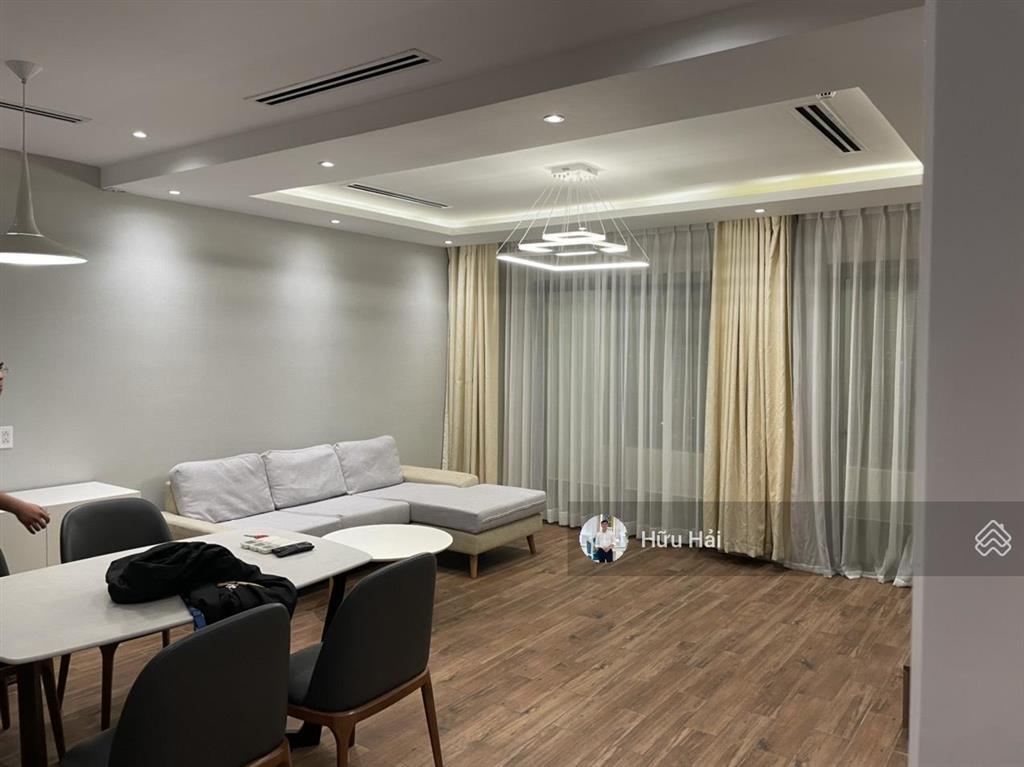 Giá tốt khu  3pn giá chỉ 7.5 tỷ tại garden gate, diện tích 87m², có sổ hồng, view công viên
