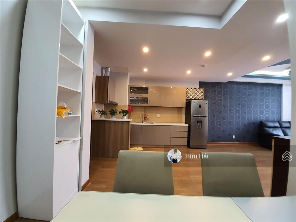 Cho thuê 1pn giá rẻ chỉ 14.5 triệu tại the botanica, dt 57m2, view đẹp, nhà đẹp