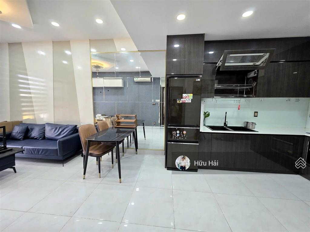 Hot!!! 2pn giá tốt chỉ 16,5 triệu, diện tích 73m2 tại the botanica, tầng cao view đẹp