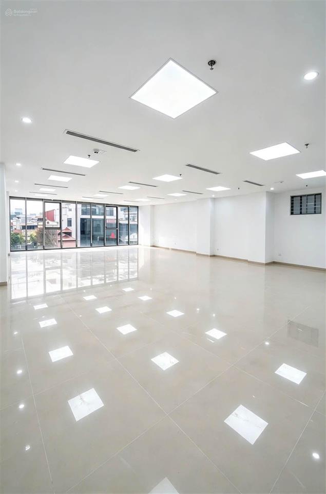 Cho thuê nhà mặt phố trung phụng, dt 200m x 7 tầng mới xây. giá 160tr