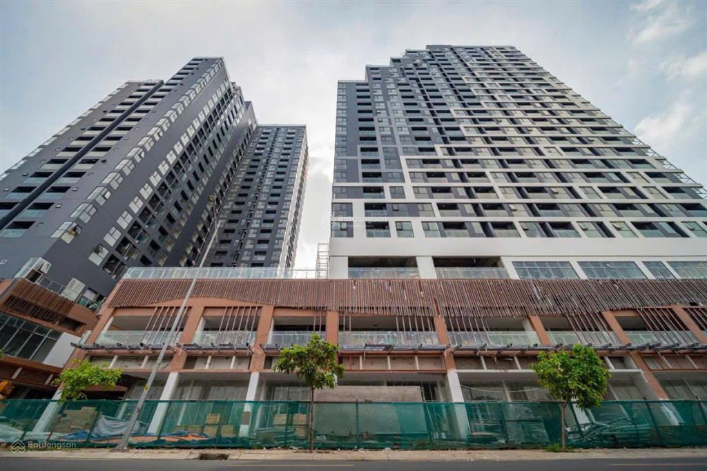 Shophouse mặt tiền đường bến bình đông quận 8. nhận ngay 550 triệu tiền mặt quý 1/2026. giá 6,46 tỷ