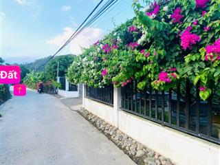 Đất suối dầu ven nha trang , full thổ cư . đường rộng 6 m . dt  145 m2 , ngang 5m