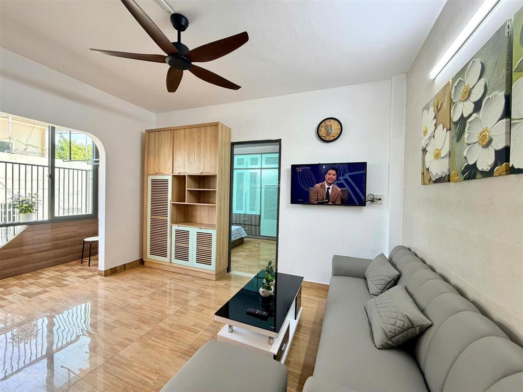 Bán căn hộ chung cư trung tâm nha trang  2pn full nội thất  giá 2.7 tỷ gần coopmart nha trang