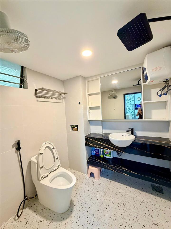 Bán căn hộ chung cư trung tâm nha trang  2pn full nội thất  giá 2.7 tỷ gần coopmart nha trang