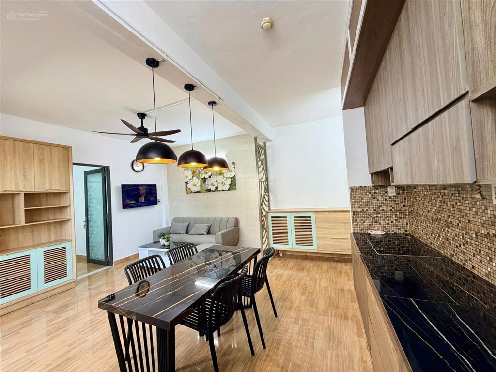 Bán căn hộ chung cư trung tâm nha trang  2pn full nội thất  giá 2.7 tỷ gần coopmart nha trang