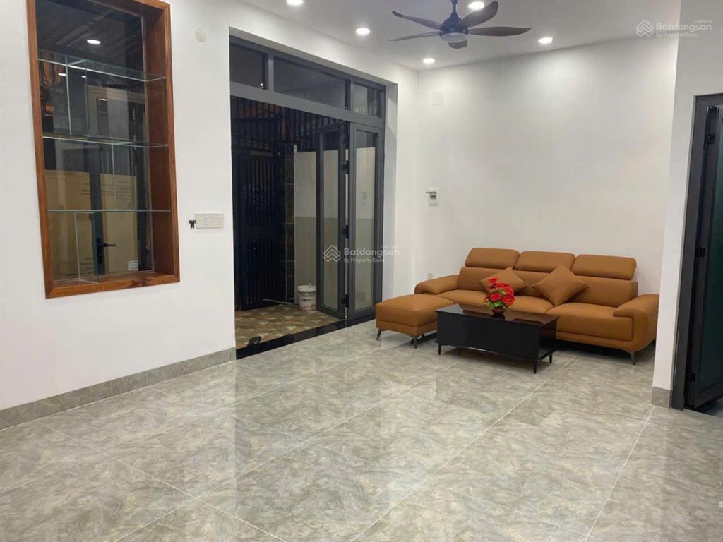 Nhà căn góc 3 tầng phước long  ngay kđt phước long  ô tô quay đầu  giá chỉ 4,7 tỷ