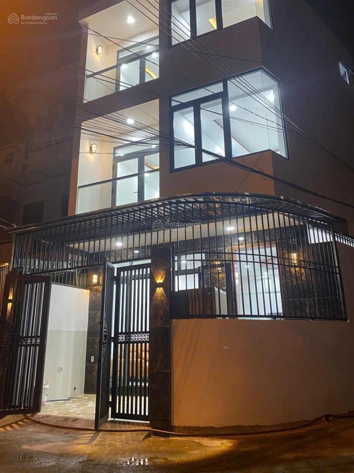 Nhà căn góc 3 tầng phước long  ngay kđt phước long  ô tô quay đầu  giá chỉ 4,7 tỷ