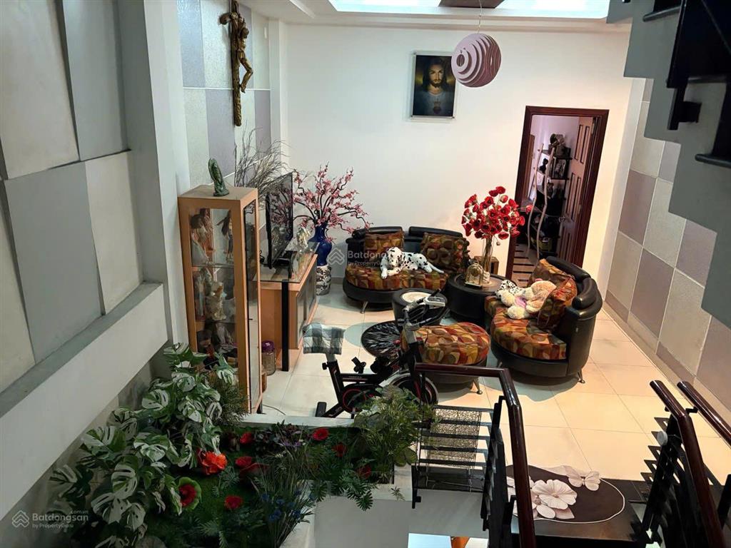 Nhà 5 tầng mặt tiền trần quý cáp  trung tâm nha trang  kinh doanh cực tốt  sổ hồng riêng