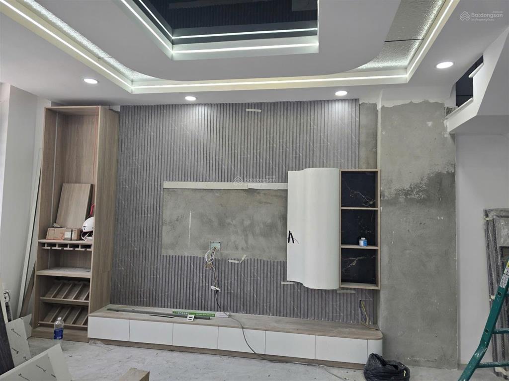 Bán nhà 1 trệt 3 lầu đường số 6, bình hưng hòa b, dt 9.4x7.7 nỡ hậu 9.7 công nhận 86m giá 6.8 tỷ