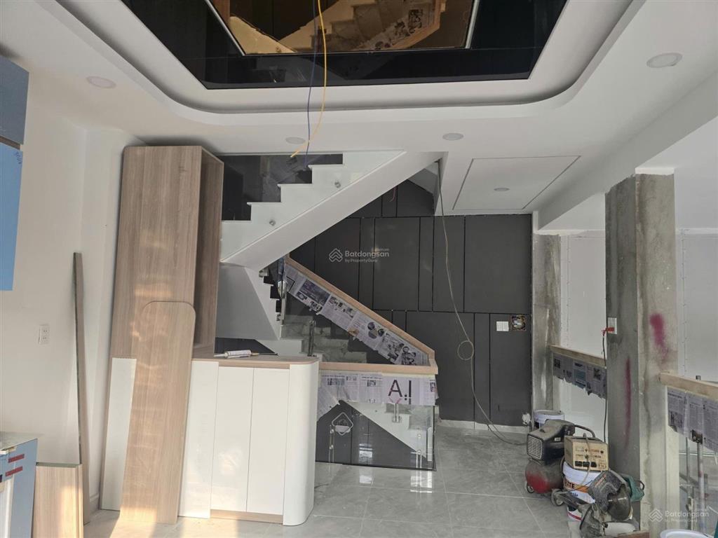 Bán nhà 1 trệt 3 lầu đường số 6, bình hưng hòa b, dt 9.4x7.7 nỡ hậu 9.7 công nhận 86m giá 6.8 tỷ