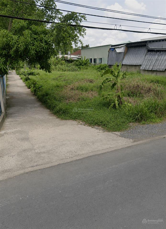 Bán đất mt đường thanh niên xã phạm văn hai, bình chánh, dt 10x49m có 300m2 thổ cư giá 8 tỷ