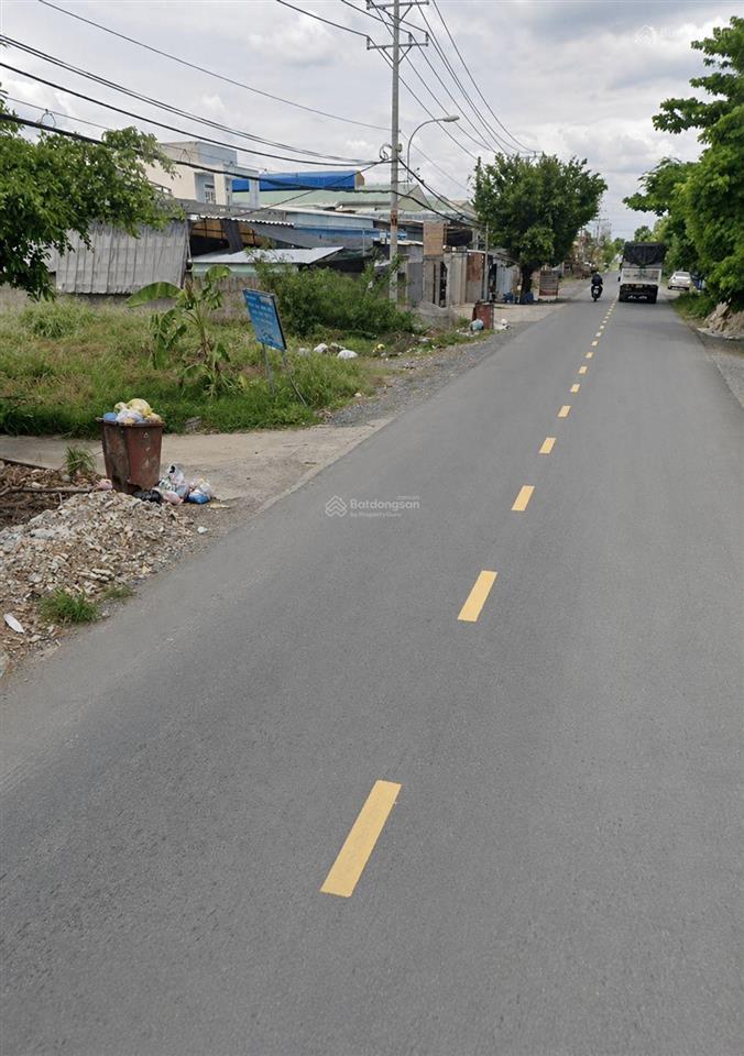 Bán đất mt đường thanh niên xã phạm văn hai, bình chánh, dt 10x49m có 300m2 thổ cư giá 8 tỷ