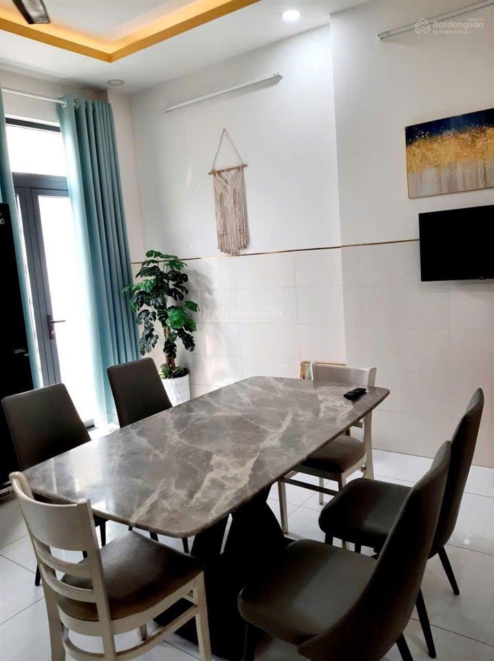 Bán nhà 1 trệt 2 lầu, tum kdc xã phạm văn hai, bình chánh, dt 5x17.88