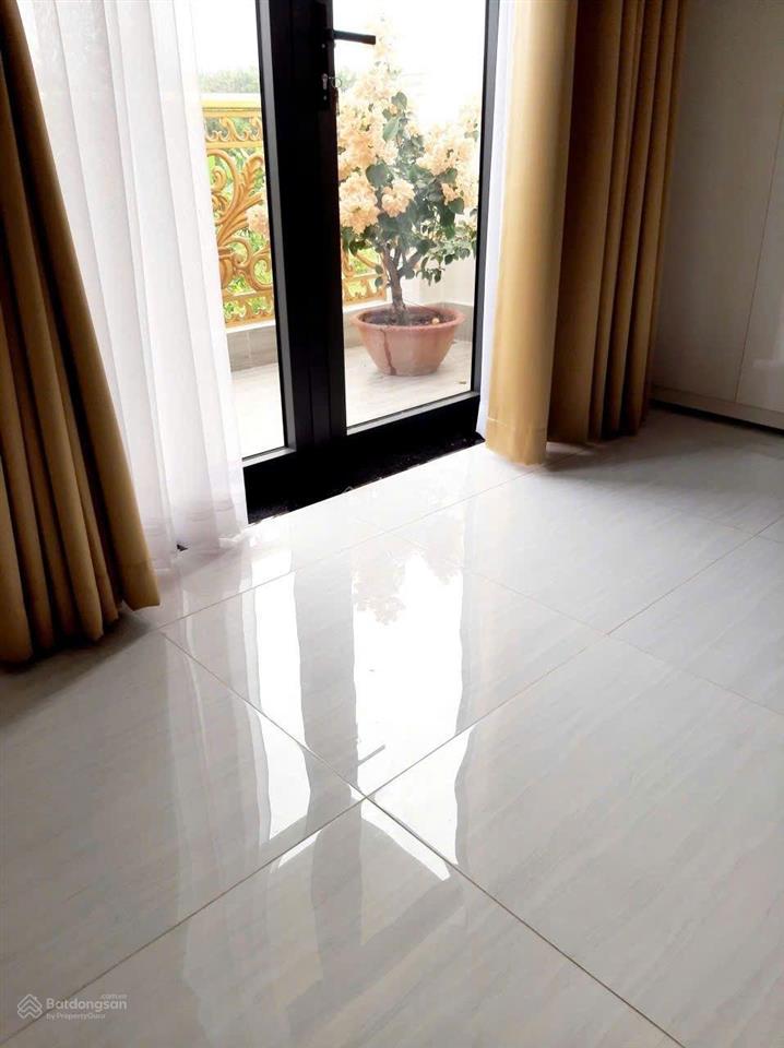 Bán nhà 1 trệt 2 lầu, tum kdc xã phạm văn hai, bình chánh, dt 5x17.88