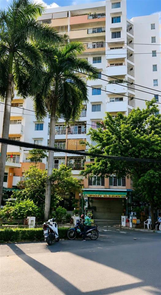 Căn hộ tầng 1 chung cư vĩnh tường, gần chợ bà hom, dt 93m2. giá 2 tỷ 300tr