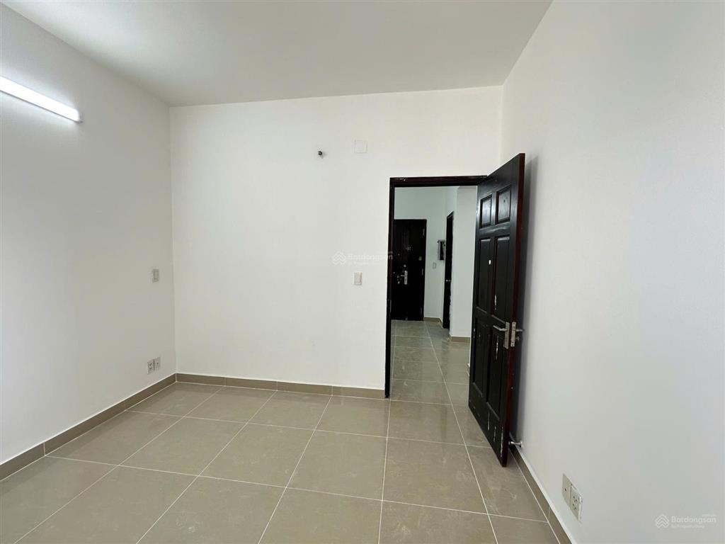 Căn hộ tầng 12 chung cư thái sơn, ngay chợ bà hom, dt 48m giá 2 tỷ 50tr