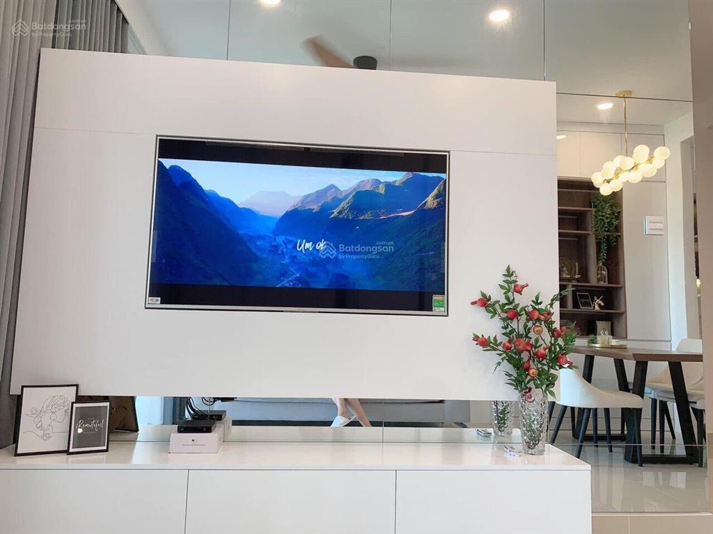 Chính chủ gửi bán căn hộ 2pn2wc view landmark nhà cực đẹp giá bán 7 tỷ bao hết đã có sổ
