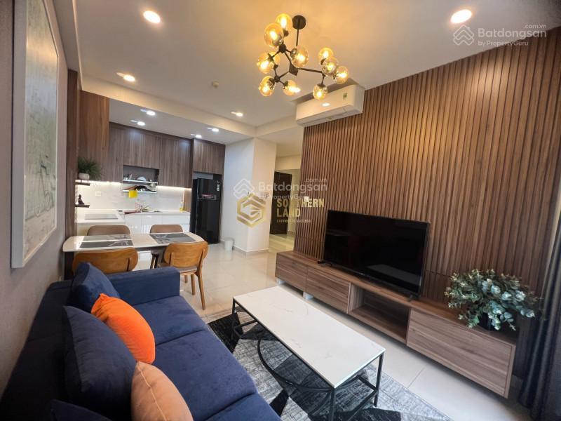 Bán căn hộ 2pn2wc ban công dài 73m2 view landmark 81 giá tốt 7,3 tỷ bao hết