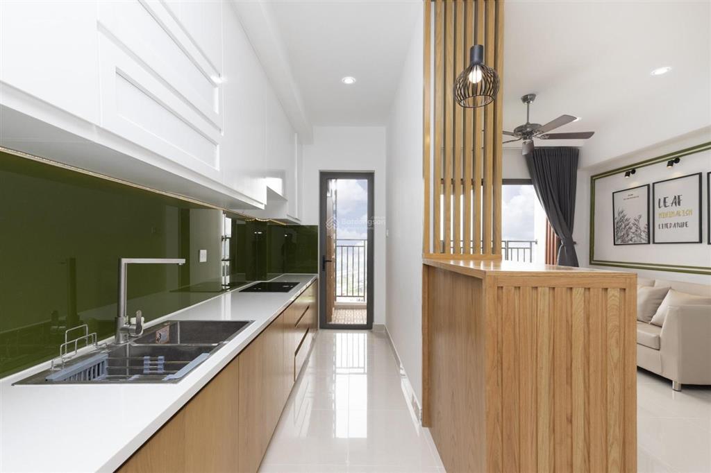 Chính chủ gửi bán căn hộ 3pn2wc  105m² view sông đã có sổ hồng giá 9 tỷ all in