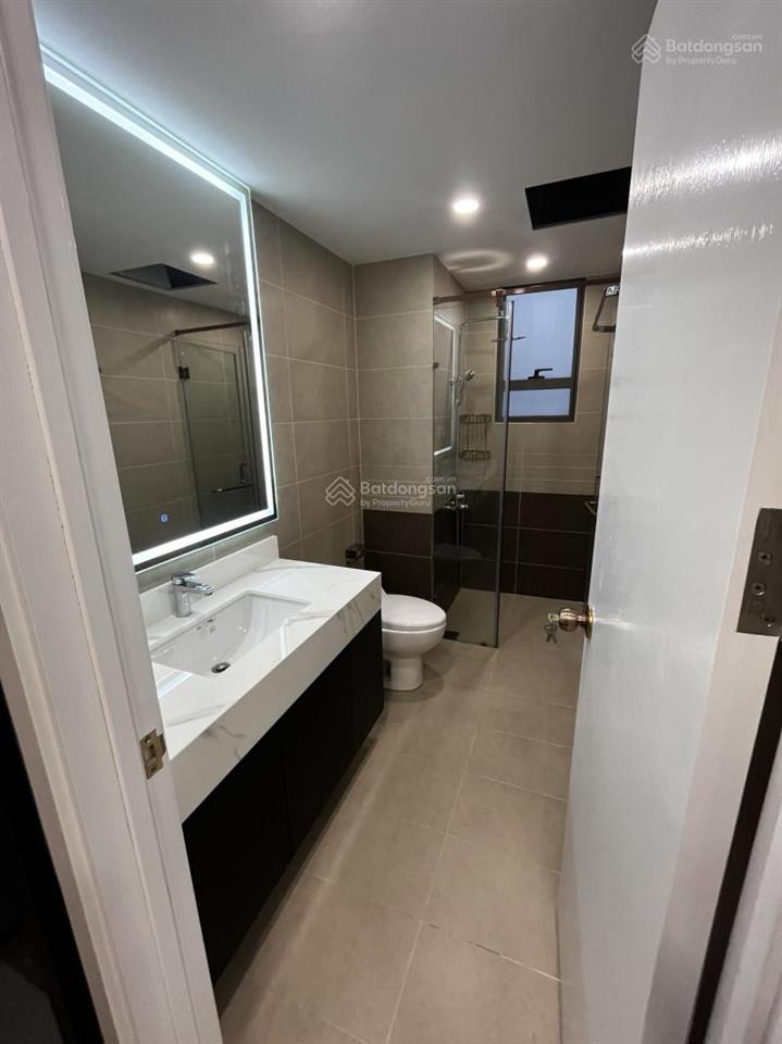 Bán nhanh căn hộ diện tích lớn 3pn2wc  105m² giá bán 9 tỷ bao hết