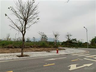 Chính chủ cần bán lô liền kề cạnh vườn hoa công viên dự án thị trấn lương sơn, giá 2.x tỷ