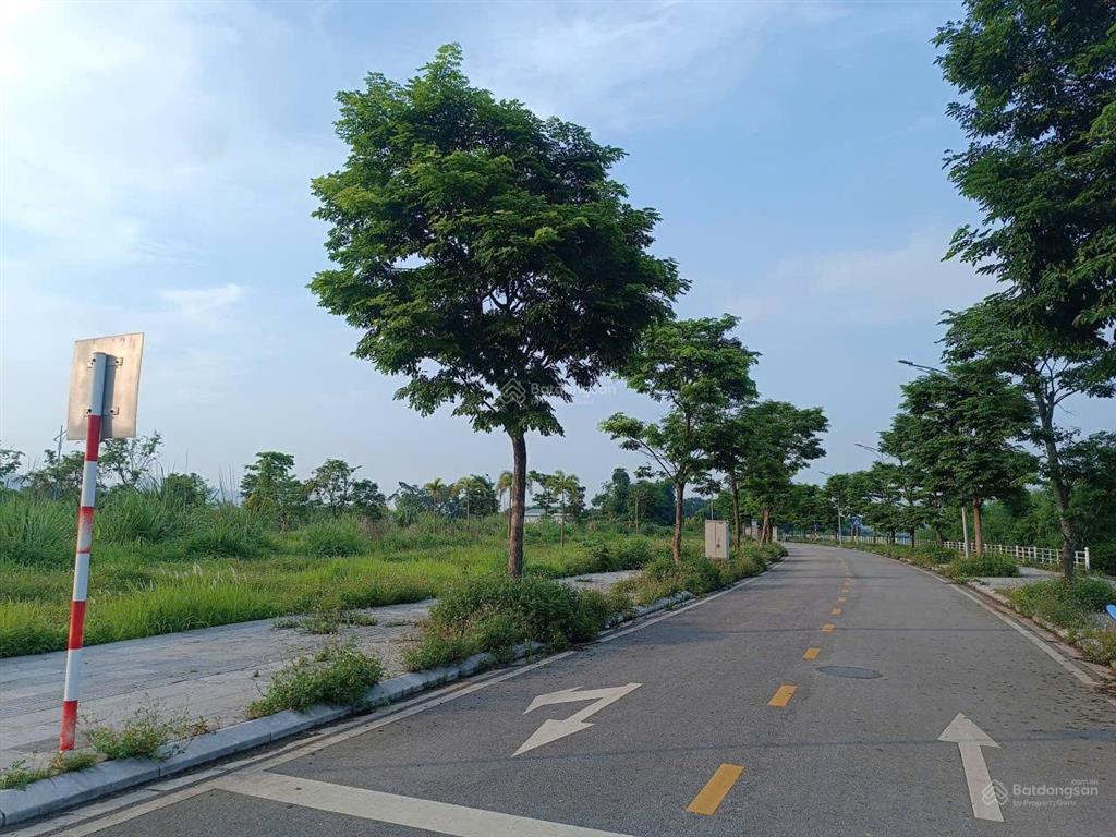 Bán lô đất thị trấn lương sơn dự án riverview 130.7m2 bám mặt trục chính, giá 3.9 tỷ
