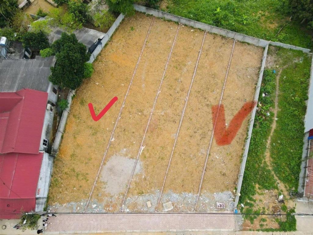 Cần bán lô đất 266m2 bám đg nhựa liên xã gần trung tâm hành chính xã nhuận trạch giá 4.x tỷ