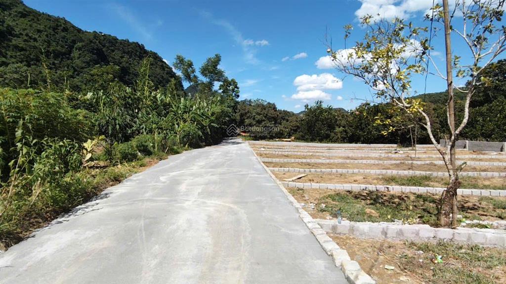 Bán lô đất kim bôi gần trường học cấp 1 cấp 2, giácực rẻ cất két chưa đến 100tr