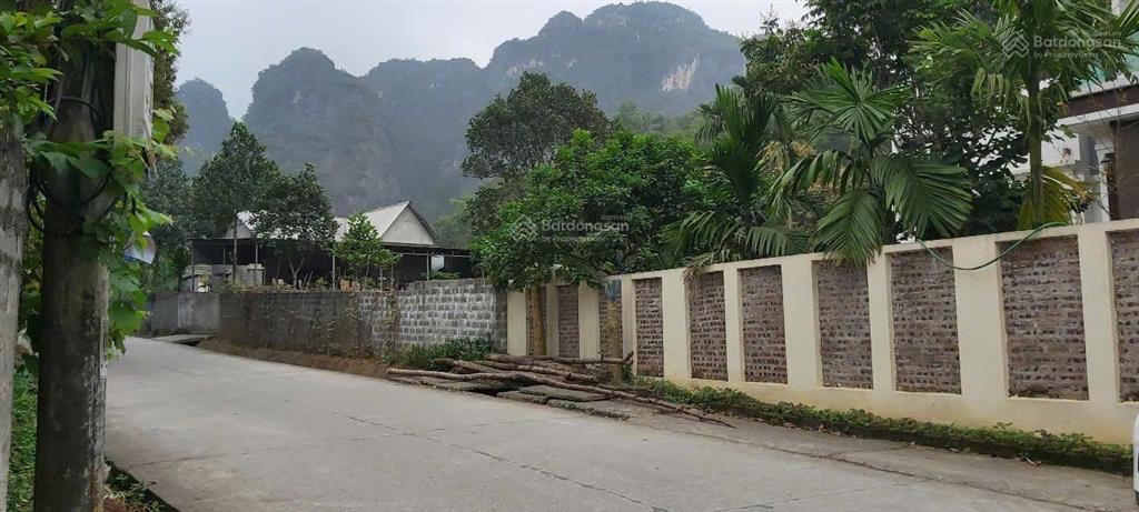 Bán 222,3m2 đất lâm sơn gần sân golf phượng hoàng, giá 1,x tỷ