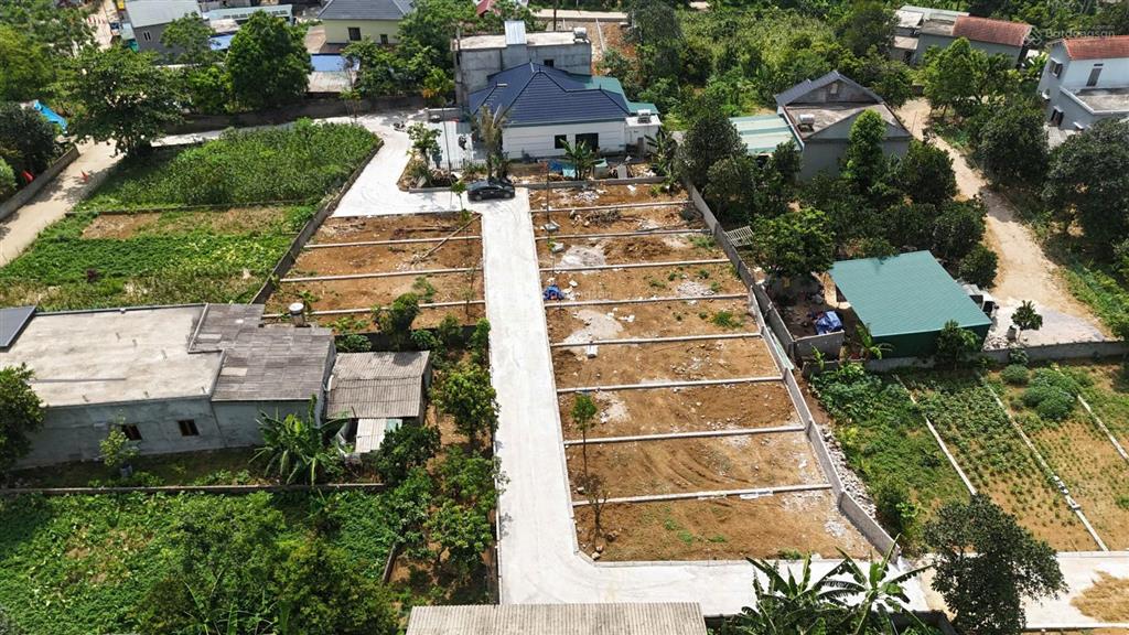 Bảng hàng 80m full thổ cư giá 3xxtr cho các nhà đầu tư lựa chọn mua nhiều lô cạnh nhau