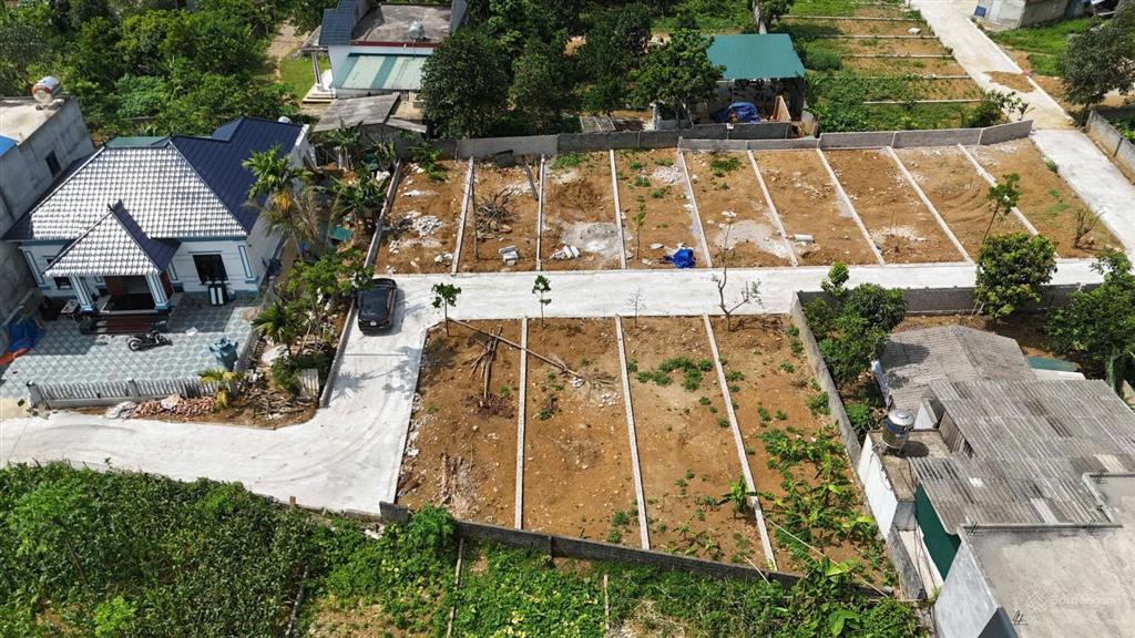 Bảng hàng 80m full thổ cư giá 3xxtr cho các nhà đầu tư lựa chọn mua nhiều lô cạnh nhau