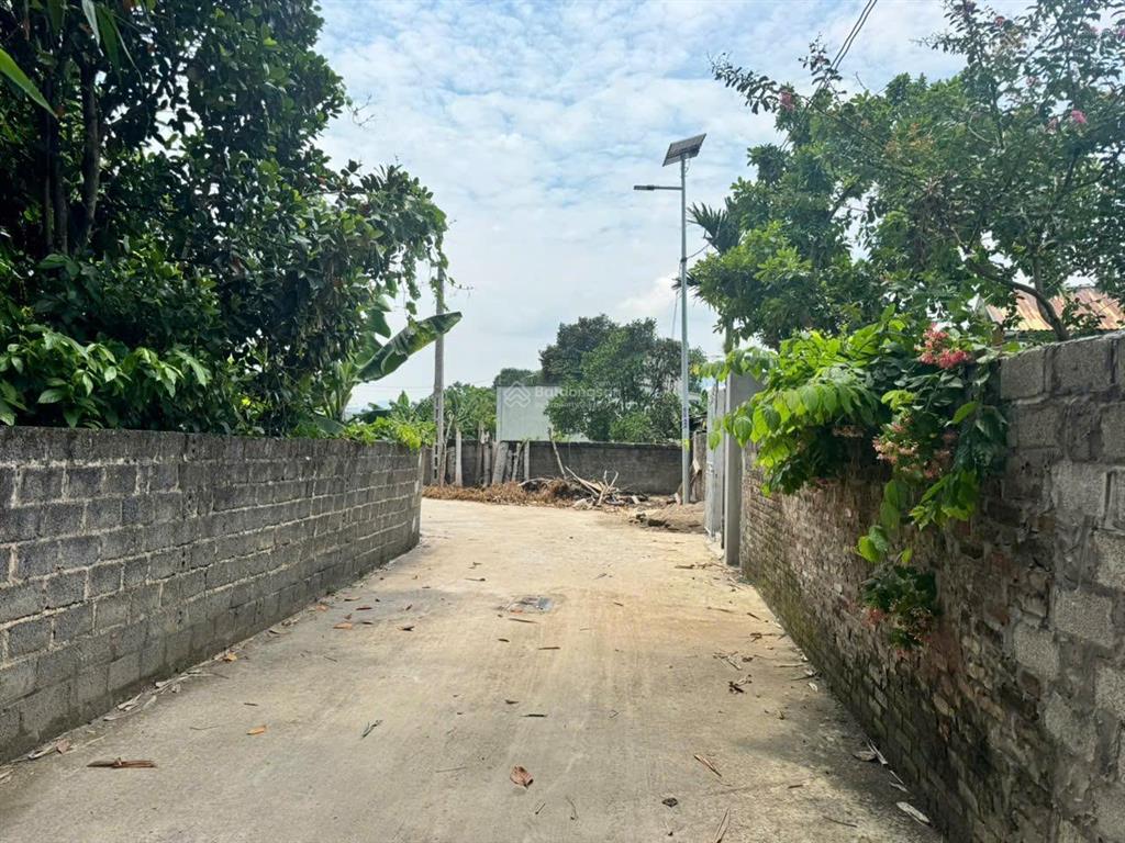 Lô đất rẻ đẹp 150m² gần khu công nghiệp cách hn 30km giá 1,x tỷ