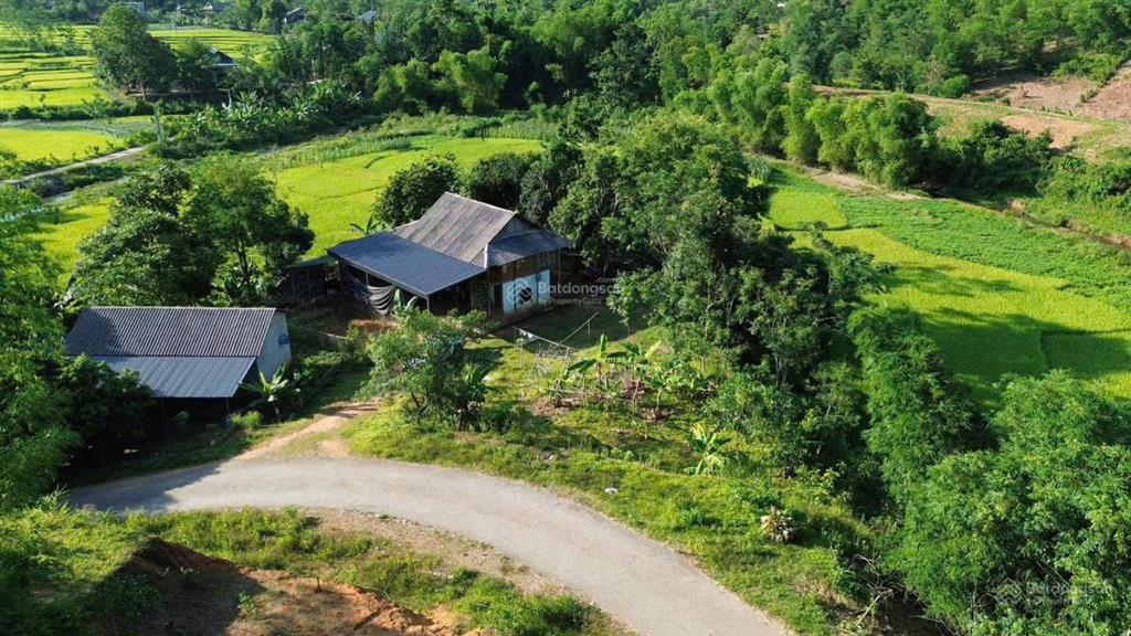 Chủ cần tiền bán cắt lô lô nghỉ dưỡng 2400m tại mai châu giá 8xxtr