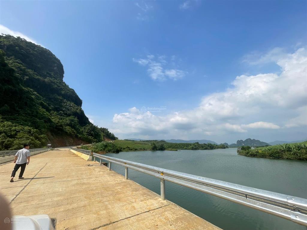 Bán lô đất 1000m view hồ tiềm năng cao phong nhỉnh 1 tỷ