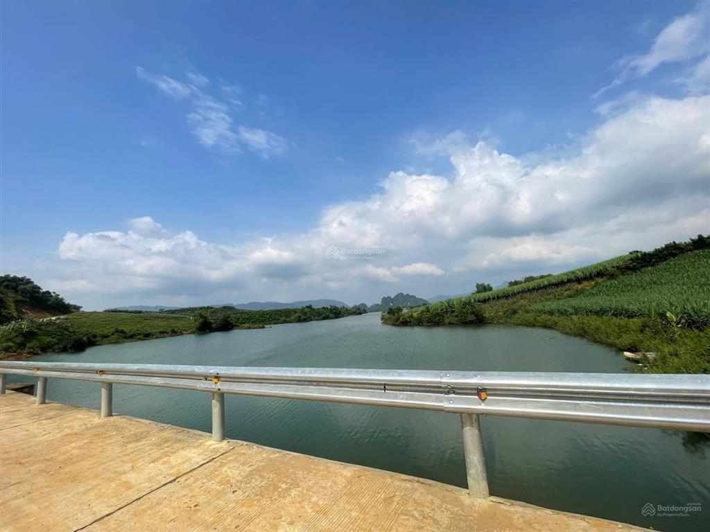 Bán lô đất 1000m view hồ tiềm năng cao phong nhỉnh 1 tỷ