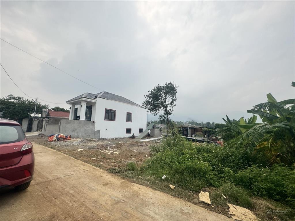 Chỉ nhỉnh 1 tỷ có ngay lô đất 80 m mặt tiền 6 m phía sau giáp với khu công nghiệp cách hn 30km