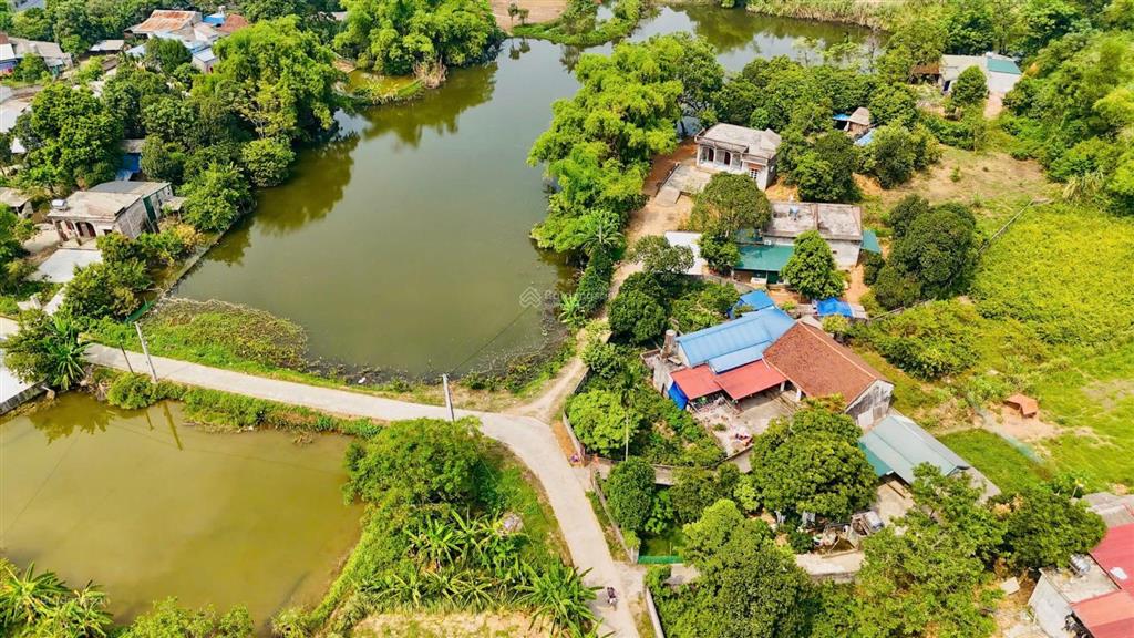 Bán 110m2 full đất ở view hồ cách hn 55km, giá 5xxtr