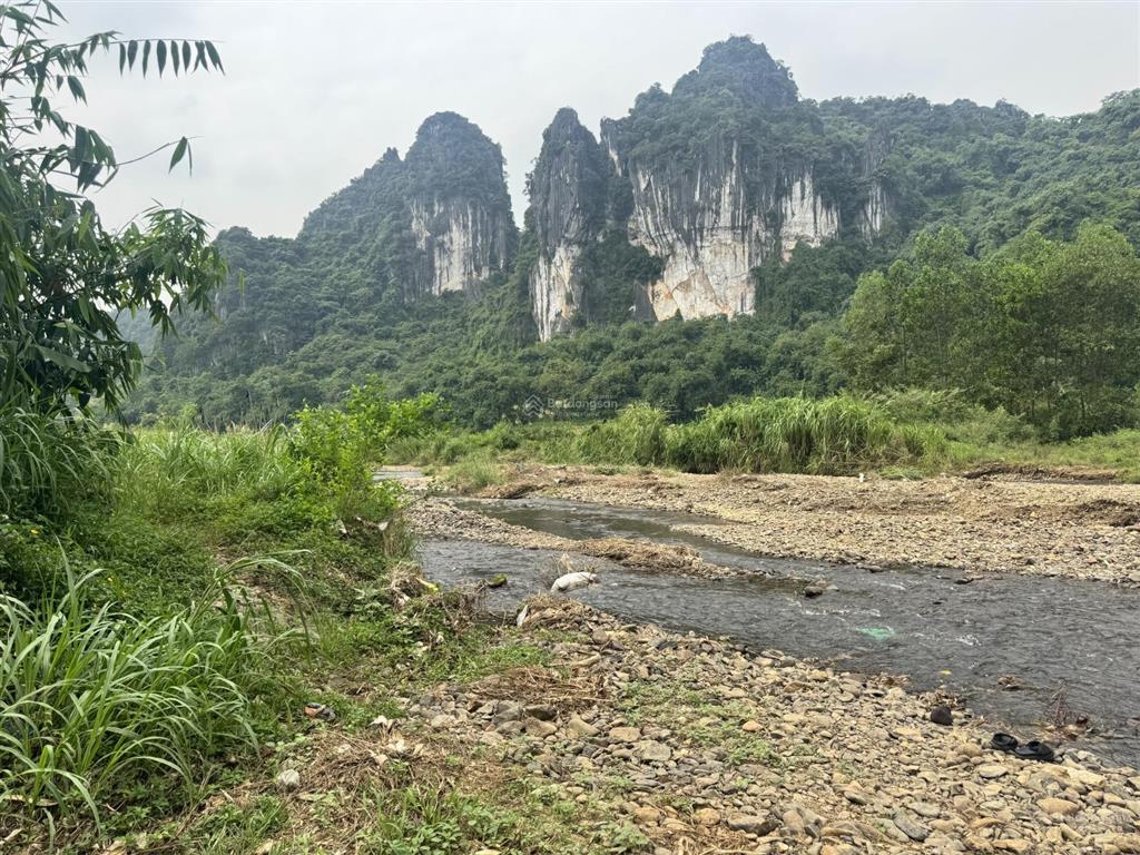 Lô góc 2 mặt tiền gần suối lớn giá 7xxtr tại lương sơn  hoà bình cũ