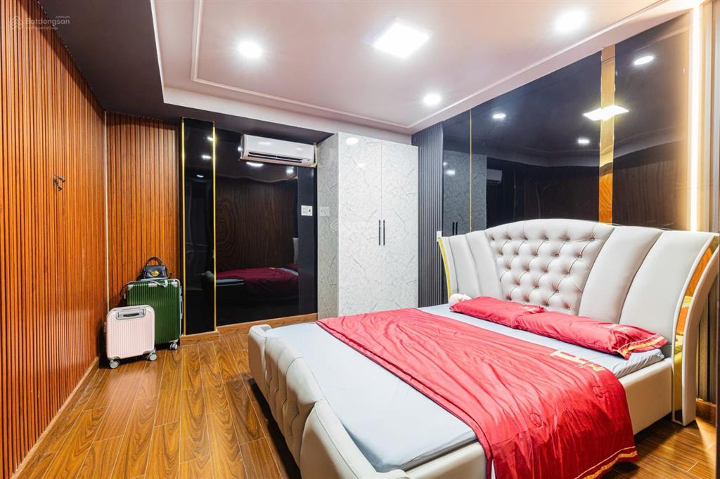 Chdv siêu vip  nhà 6 tầng  20 phòng  full nội thất cao cấp  tự khai thác 120tr/tháng