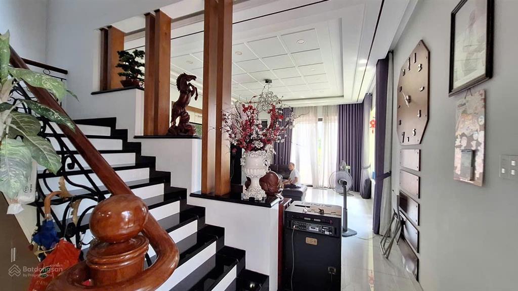 Biệt thự mặt tiền gần công viên cá koi nhật bản vị trí thuận tiện kinh doanh