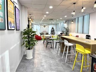 Bán tòa nhà văn phòng mặt tiền kinh doanh thang máy có hầm đang có dòng tiền gần 3 tỷ/1 năm