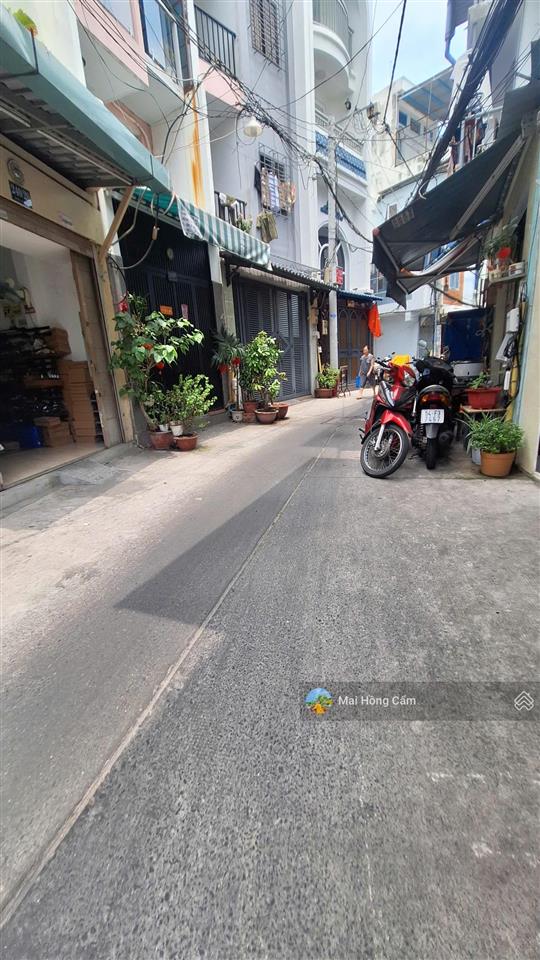 Chính chủ gửi bán nhà 3 tầng hẻm xe hơi thông ngay cách mạng tháng tám gần câu lạc bộ lan anh