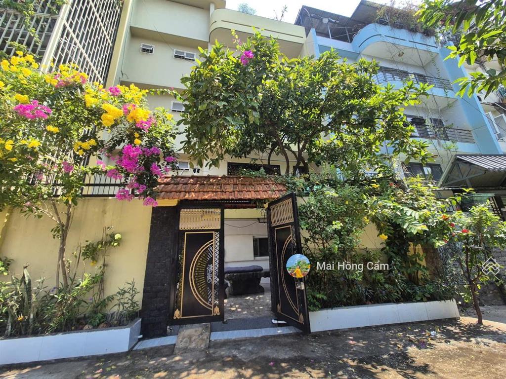 Siêu phẩm 2 mặt tiền khu phân lô đồng bộ dân trí ngang 9m chính chủ 1 đời 5 tầng btct 9pn